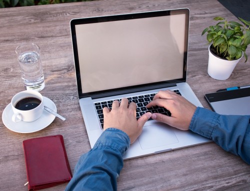 Un bureau de jardin bois Feng Shui